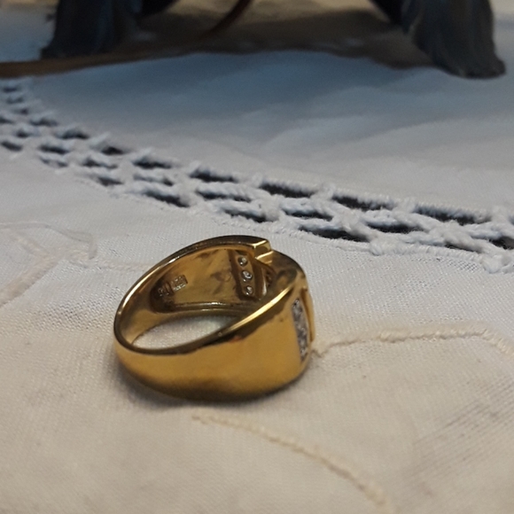 Ring - Picture 2 of 3